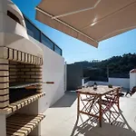 Ribeira D'ilhas Shelter