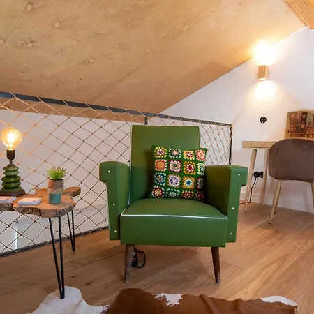 Ribeira D'ilhas Shelter Дом отдыха