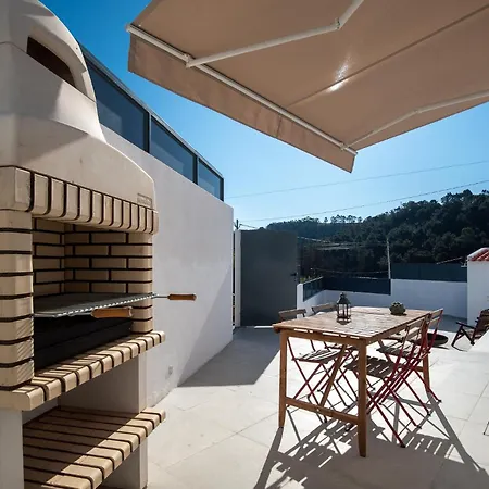 Ribeira D'ilhas Shelter